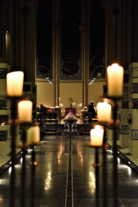 Kerzenlicht in der Grabeskirche
